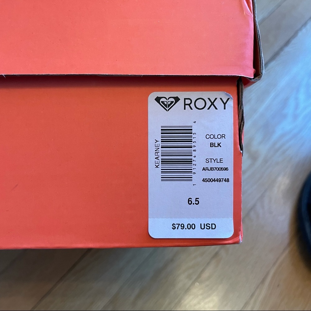 Roxy Kearney Ankle Bootie - Picture 10 of 12